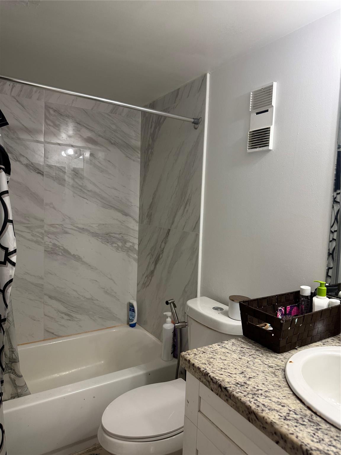 Lakeshore at university - Residential