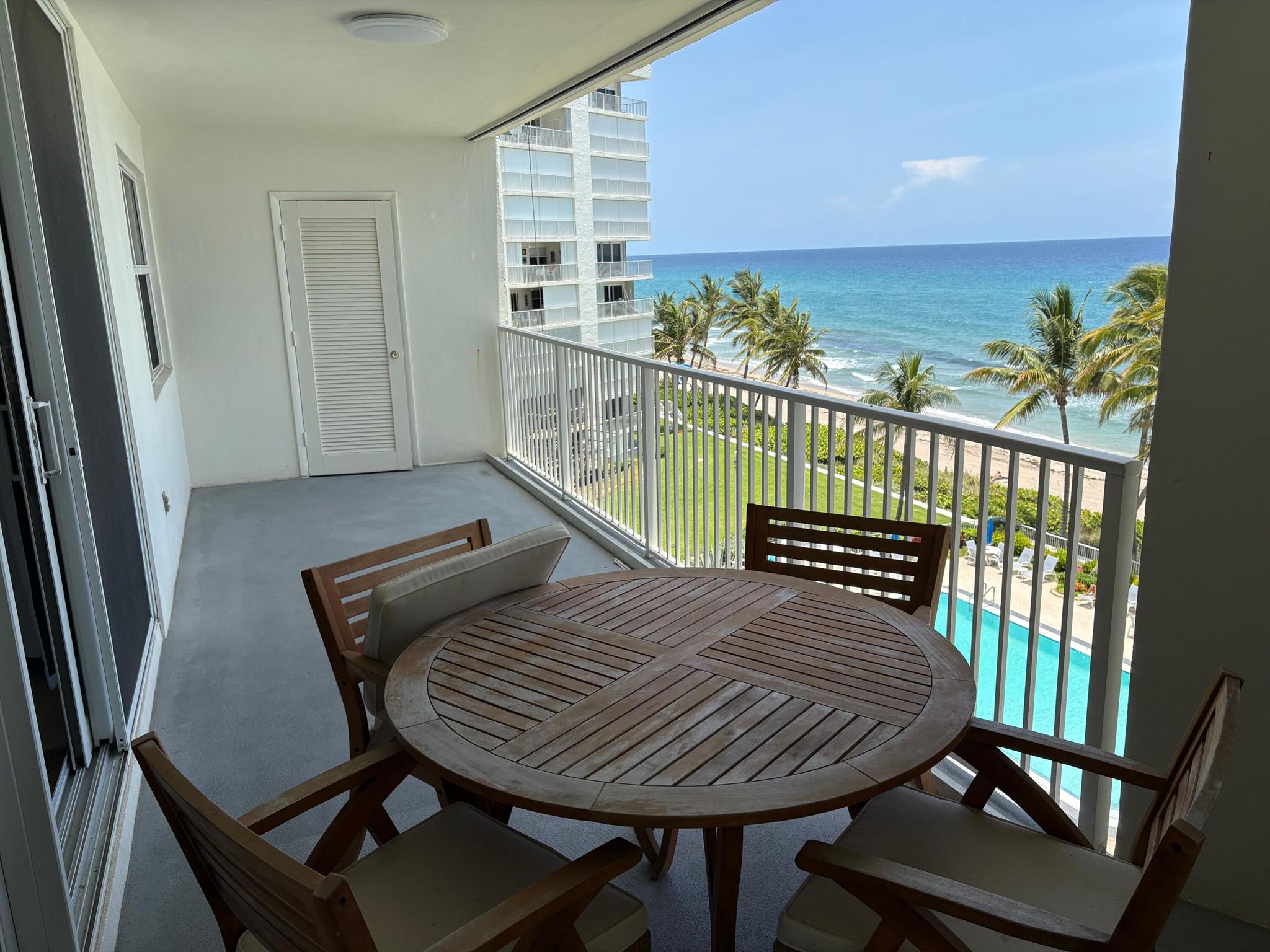 PENTHOUSE TOWERS CONDO - Residential Lease