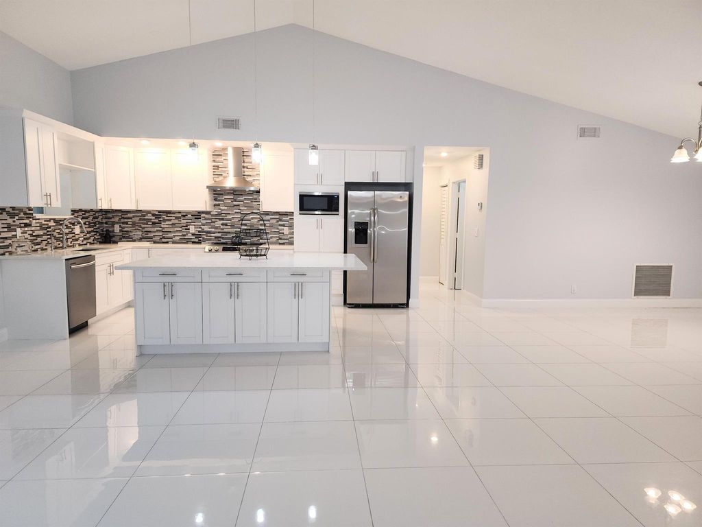 Photo of 14526 Paddock Drive, Wellington, FL 33414 (MLS # R11141036)