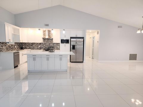 View photos, virtual tours, details... 14526 Paddock Drive Wellington FL 33414