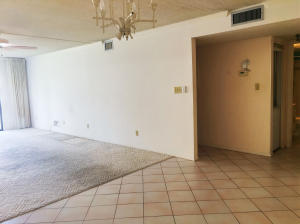 PEBBLE BEACH VILLAS - Residential