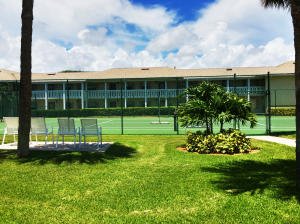 PEBBLE BEACH VILLAS - Residential