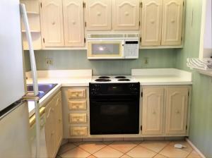 PEBBLE BEACH VILLAS - Residential