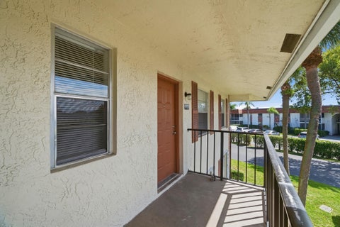 Tiny photo for 9939 THREE LAKES Circle #14H, Boca Raton, FL 33428 (MLS # B26088789)