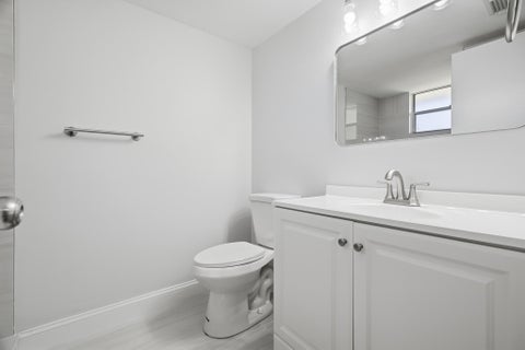 Tiny photo for 9939 THREE LAKES Circle #14H, Boca Raton, FL 33428 (MLS # B26088789)
