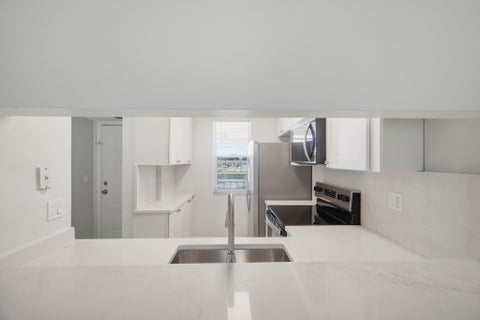 Tiny photo for 9939 THREE LAKES Circle #14H, Boca Raton, FL 33428 (MLS # B26088789)