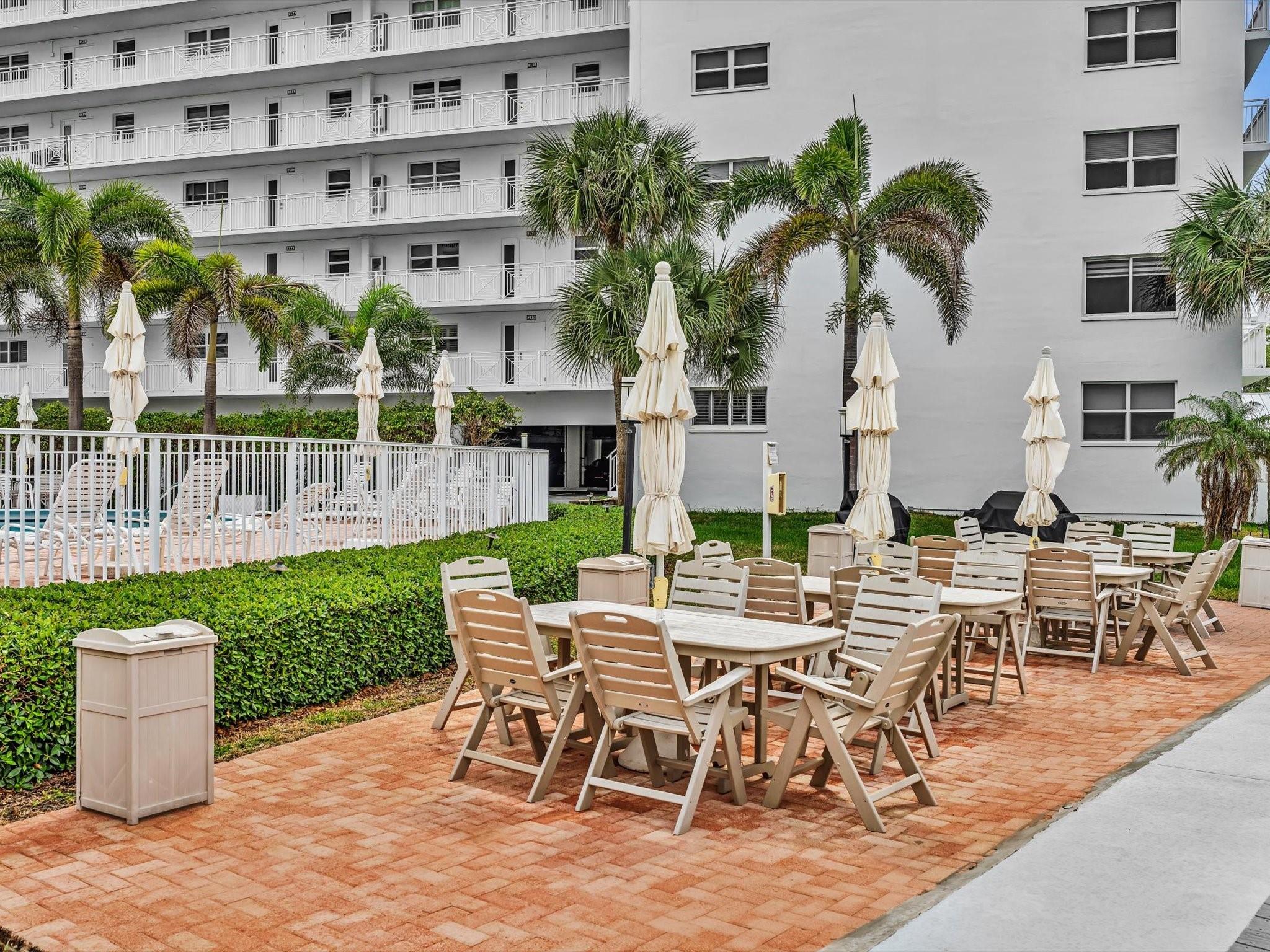 PENTHOUSE HIGHLANDS CONDO - Residential