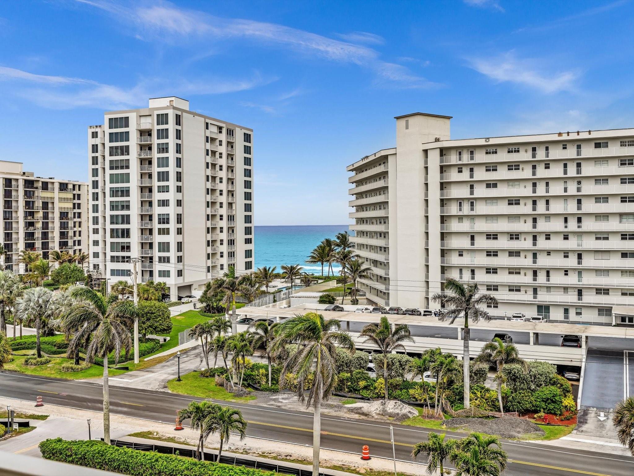 PENTHOUSE HIGHLANDS CONDO - Residential