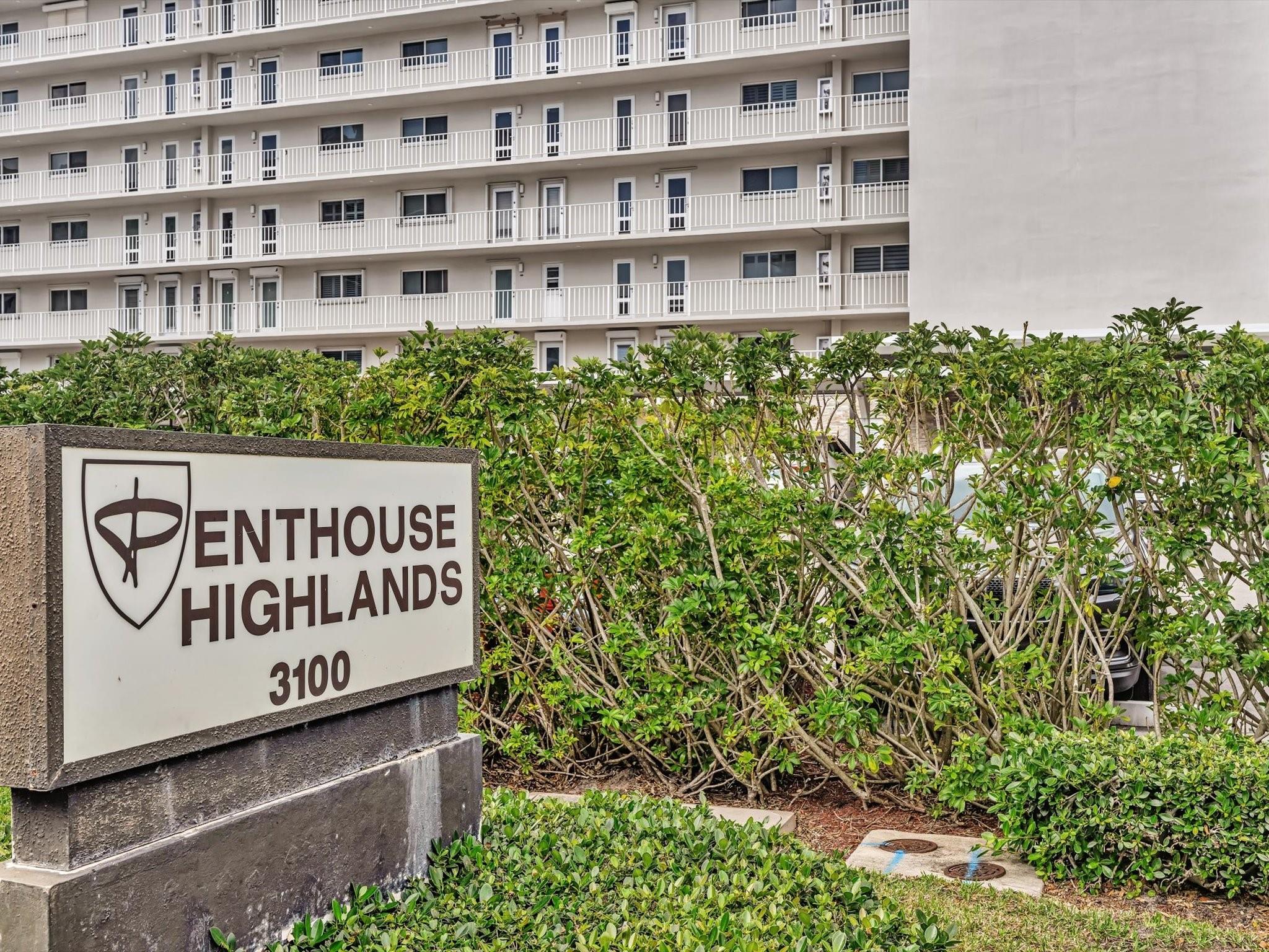 PENTHOUSE HIGHLANDS CONDO - Residential