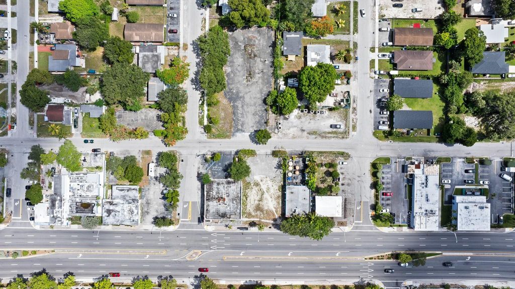 Photo of 2813 W Broward Boulevard, Fort Lauderdale, FL (MLS # F10518468)