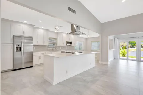 10370 Green Trail Drive N, Boynton Beach, FL MLS: R11084722
