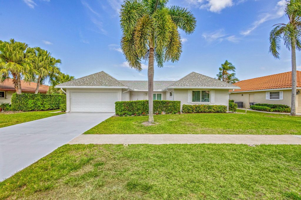 Photo of 10370 Green Trail Drive N, Boynton Beach, FL 33436 (MLS # R11084722)