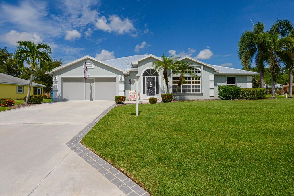 Photo of 6780 Dickinson Terrace, Port St Lucie, FL 34952 (MLS # R10913608)