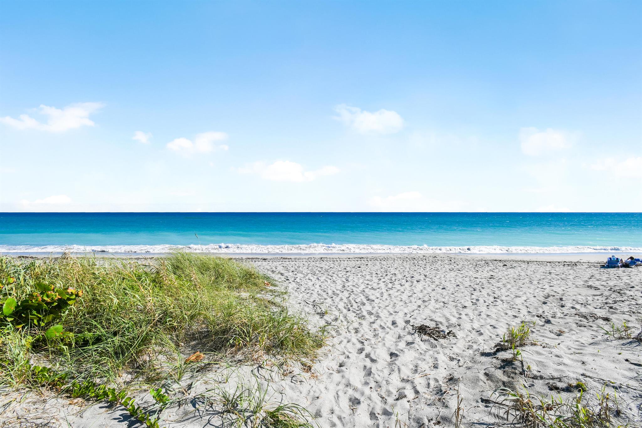 COLONY CONDO APTS IN OR16 - Residential