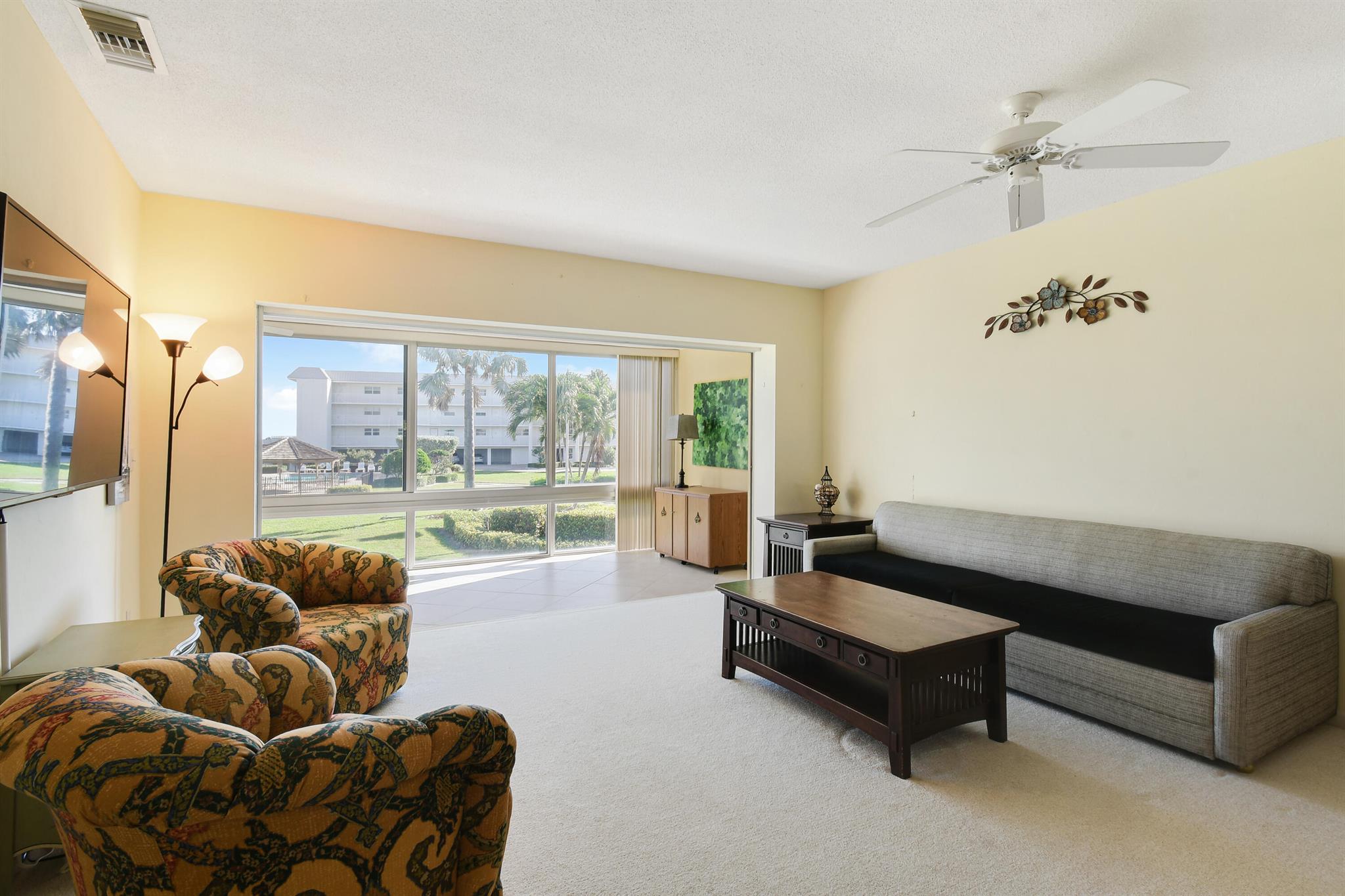 COLONY CONDO APTS IN OR16 - Residential