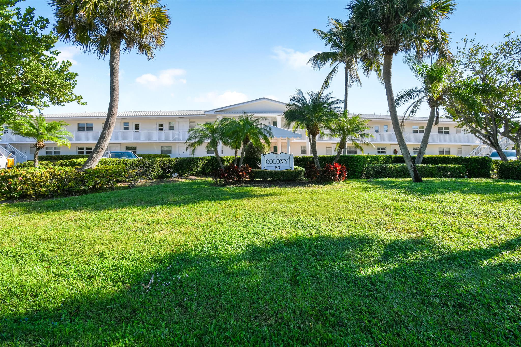 COLONY CONDO APTS IN OR16 - Residential