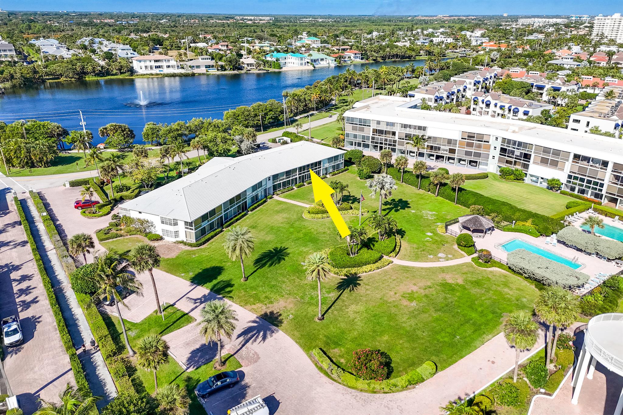 COLONY CONDO APTS IN OR16 - Residential