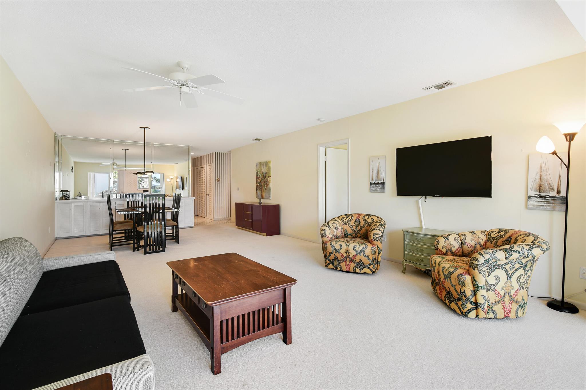 COLONY CONDO APTS IN OR16 - Residential