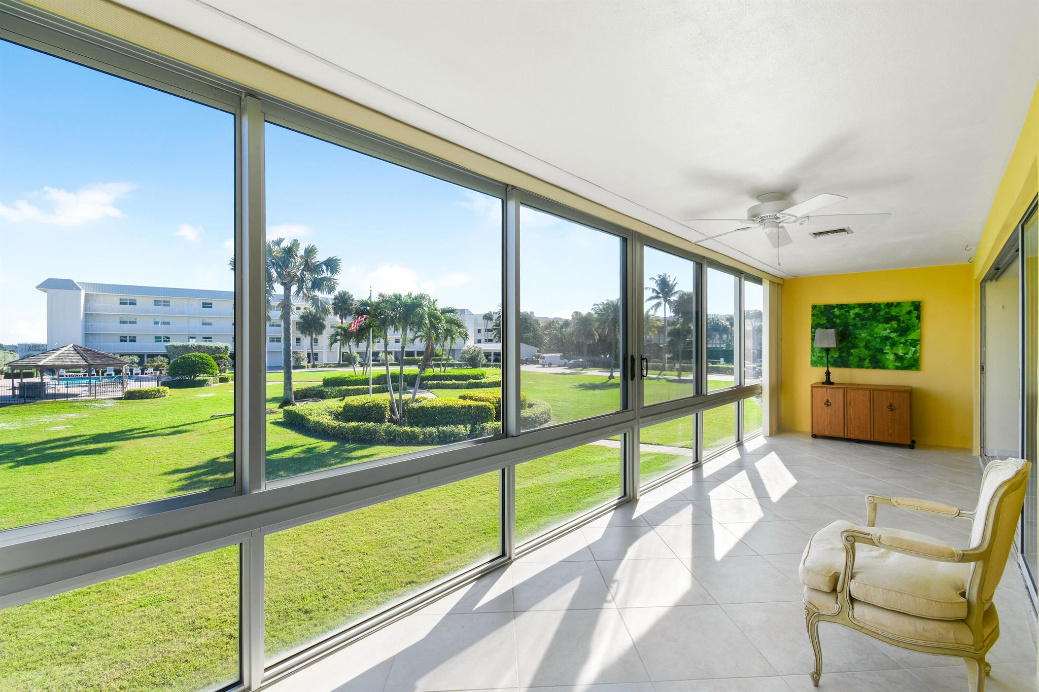 COLONY CONDO APTS IN OR16 - Residential