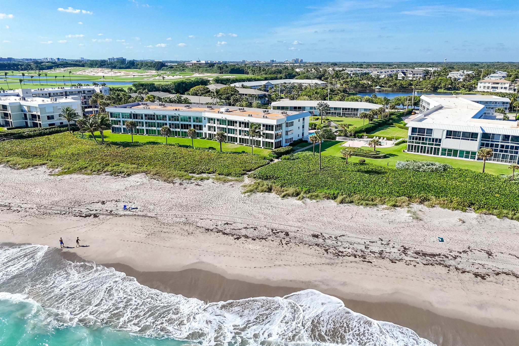 COLONY CONDO APTS IN OR16 - Residential