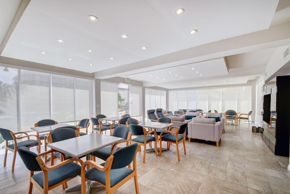 DORCHESTER OF PALM BEACH CONDO - Residential