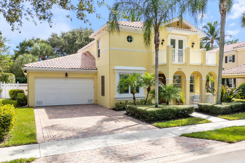 Photo of 4033 Community Drive, Jupiter, FL 33458 (MLS # R11026136)