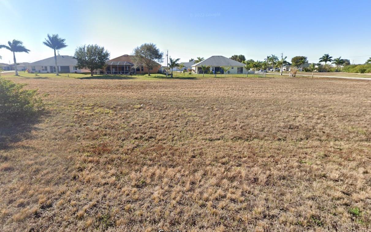 Now available for a lucky new owner—this prime lot is located in the highly desirable Unit 60 of Cape Coral, Florida. Surrounded by million-dollar homes and close to the exciting Seven Islands project, it’s a perfect opportunity to invest or build your dream home on 10,000 SQ FT of land. Don’t miss out on this exceptional location!