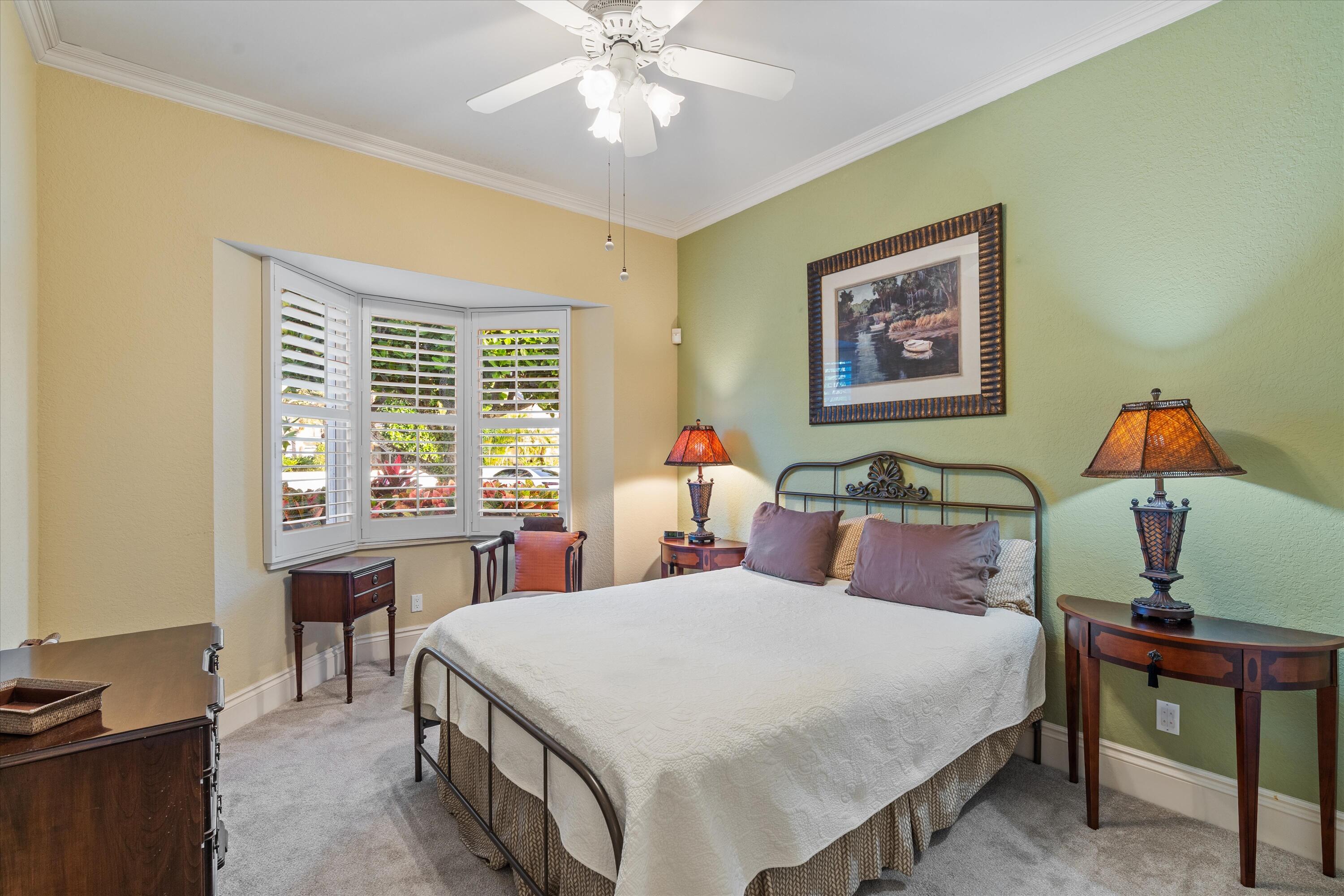 COURTYARD CAY AT OAK HARBOUR - Residential