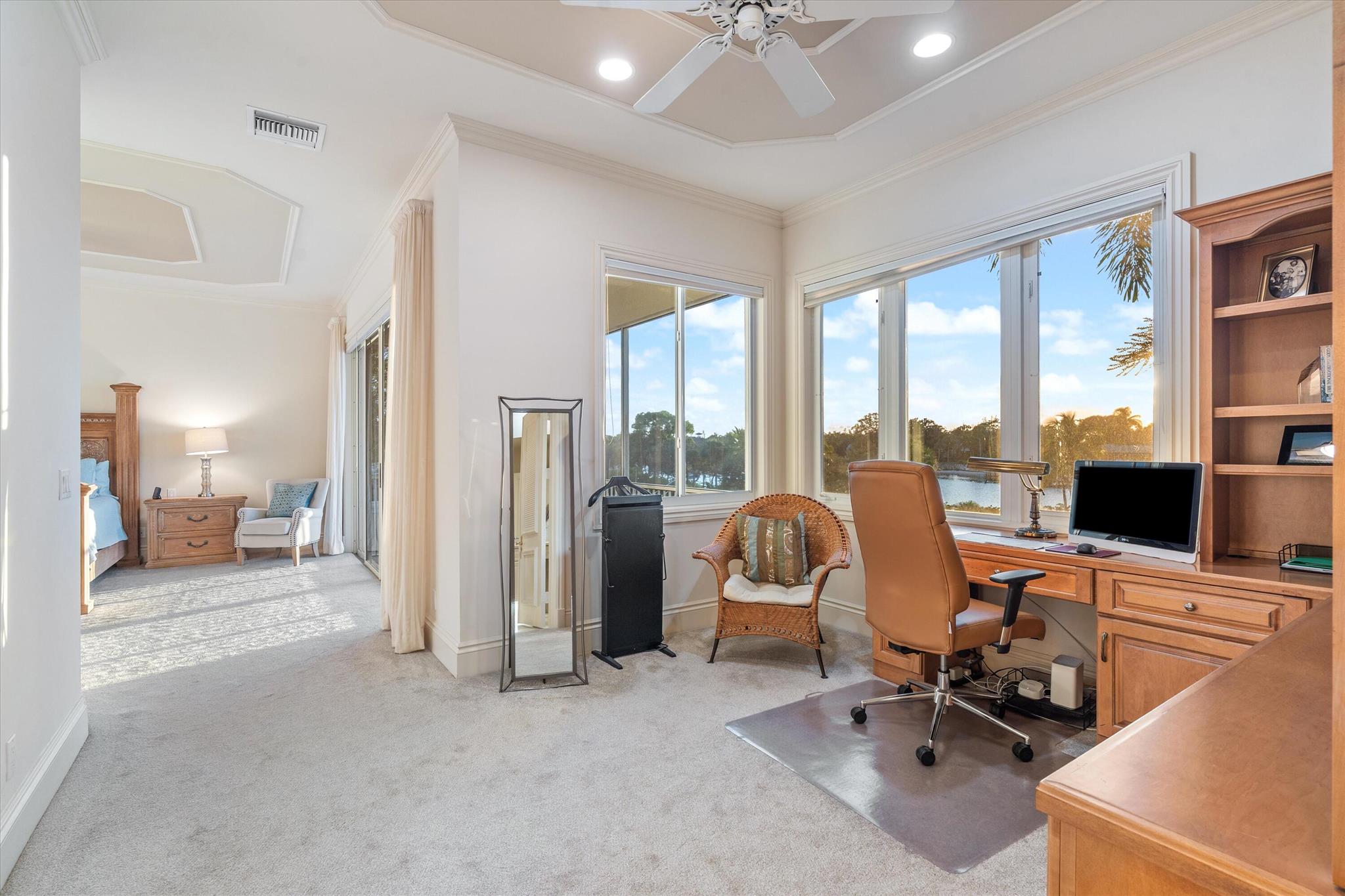 COURTYARD CAY AT OAK HARB - Residential