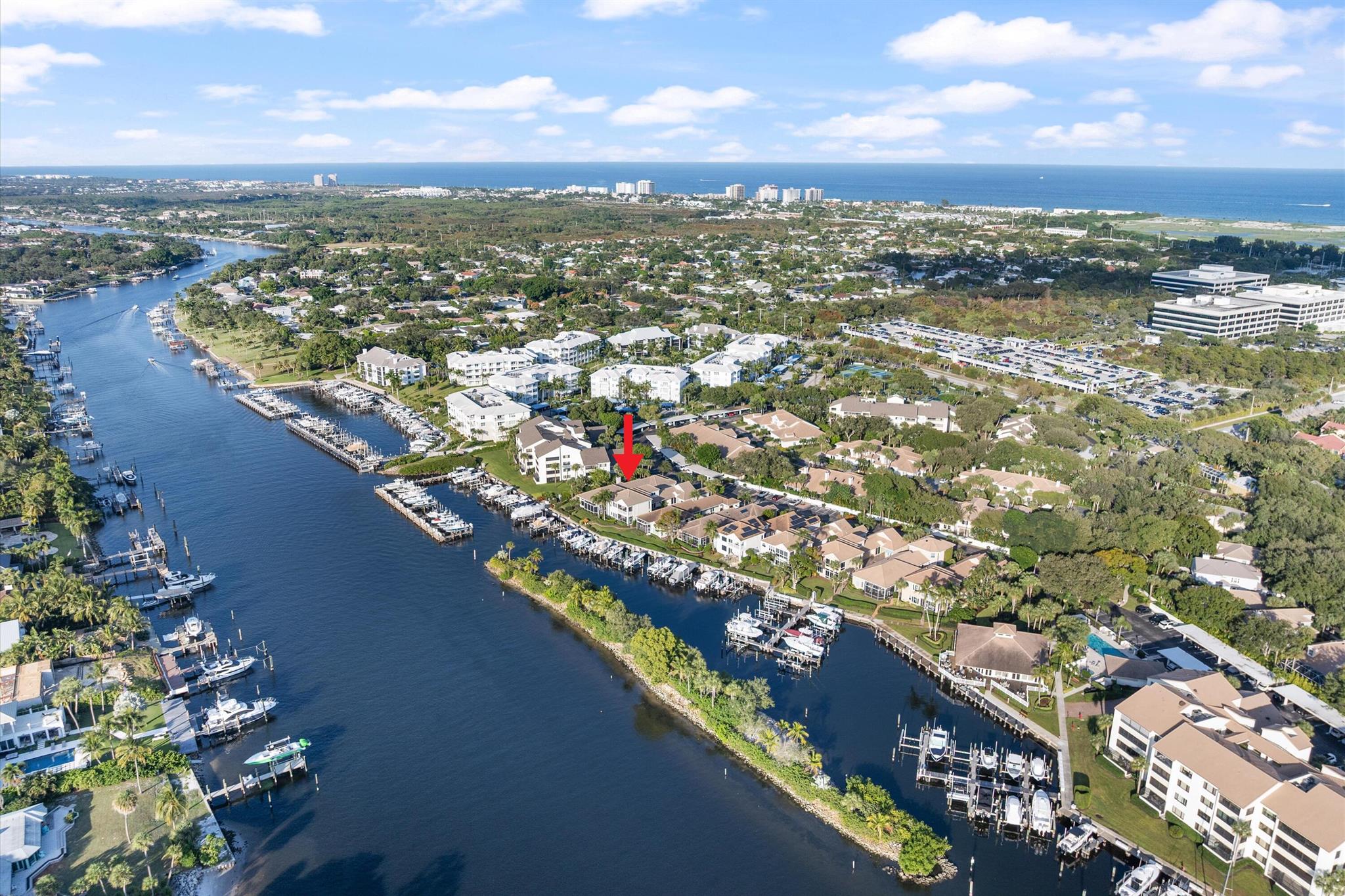 COURTYARD CAY AT OAK HARB - Residential