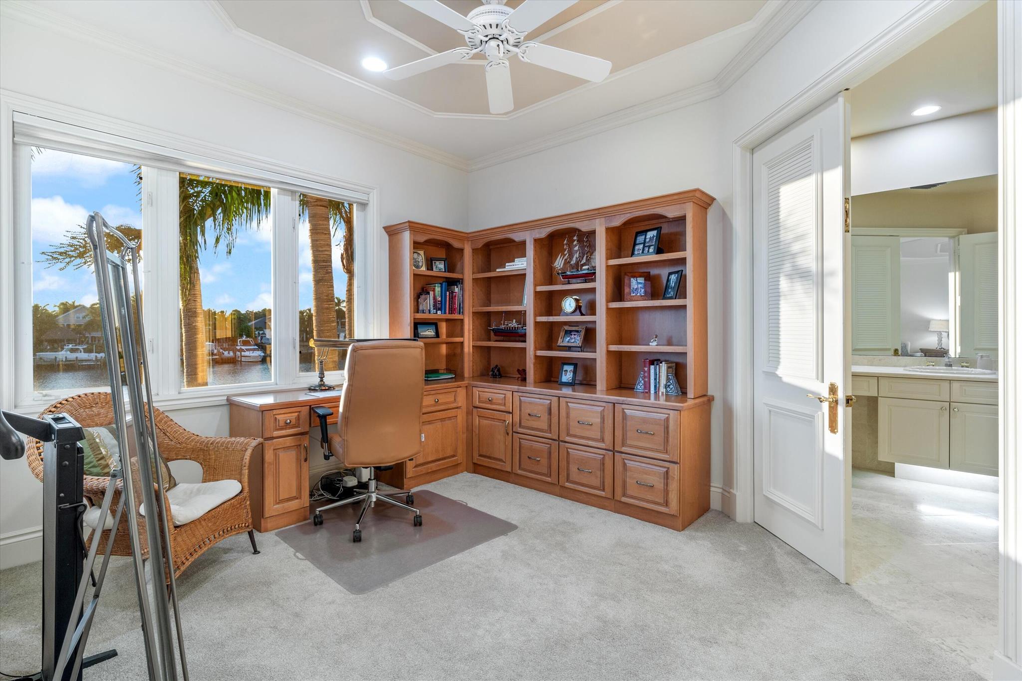 COURTYARD CAY AT OAK HARB - Residential