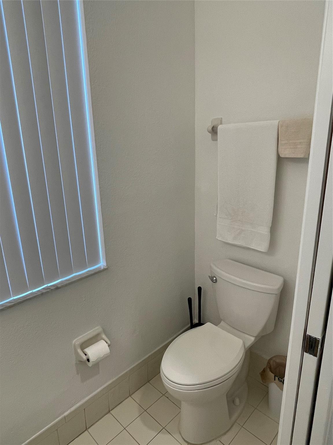 Shoma Townhomes At Keysco - Residential