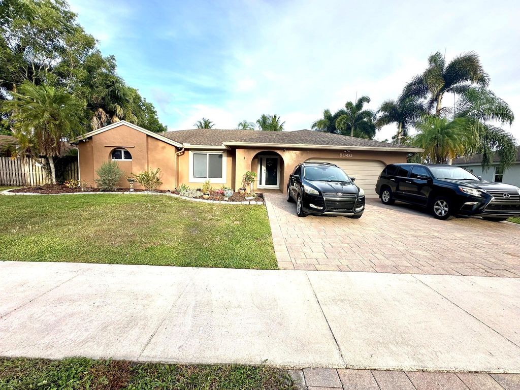 Photo of 5040 SW 117th Way, Cooper City, FL 33330 (MLS # F10554404)
