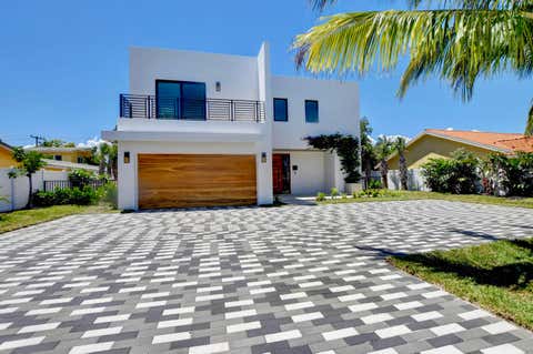 Property photo of 855 Nw 4th Avenue, Boca Raton, FL 33432