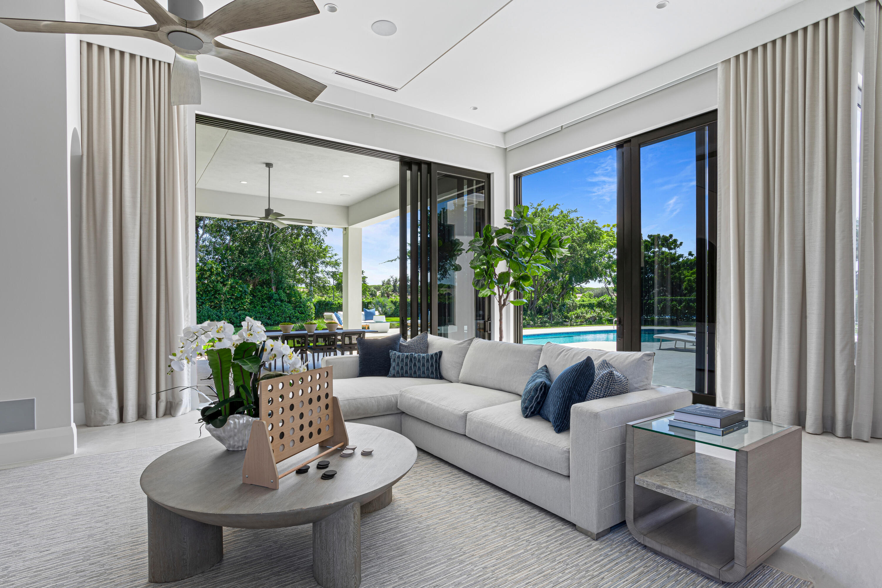 LE LAC - Residential