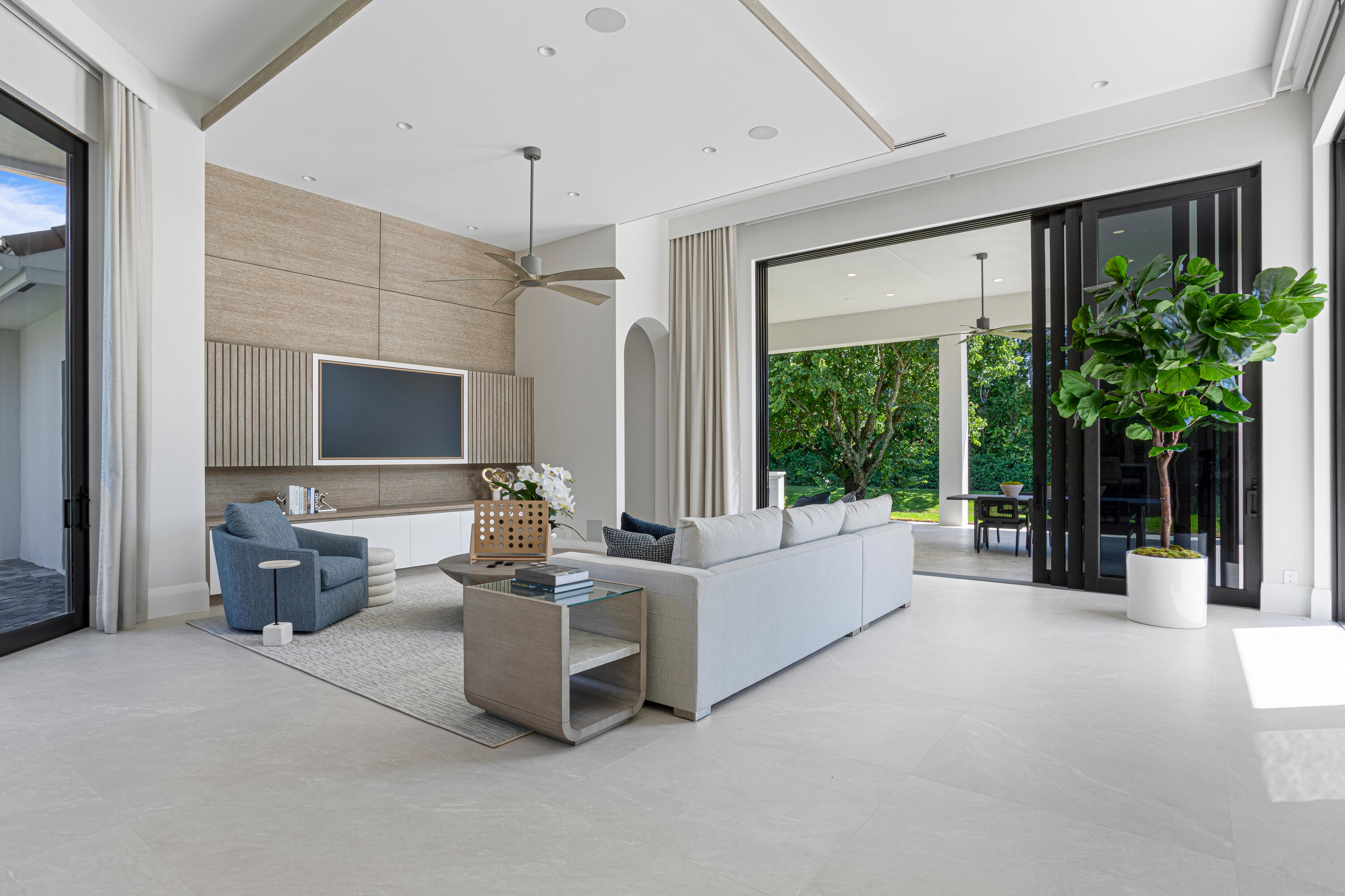 LE LAC - Residential