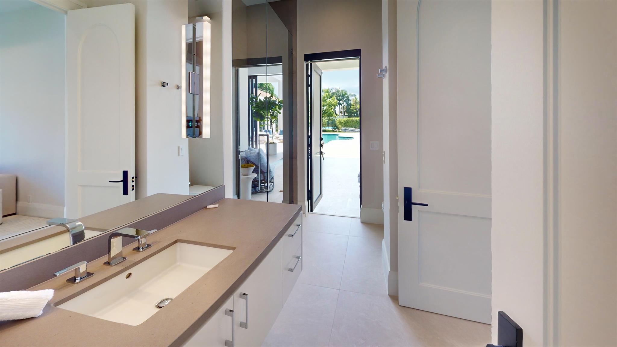 LE LAC - Residential