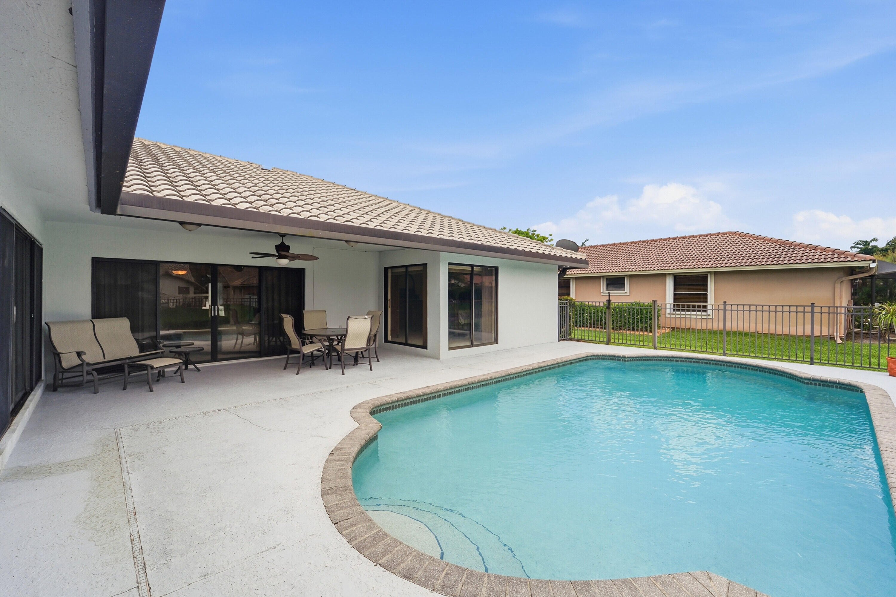 WEST GLEN - Residential