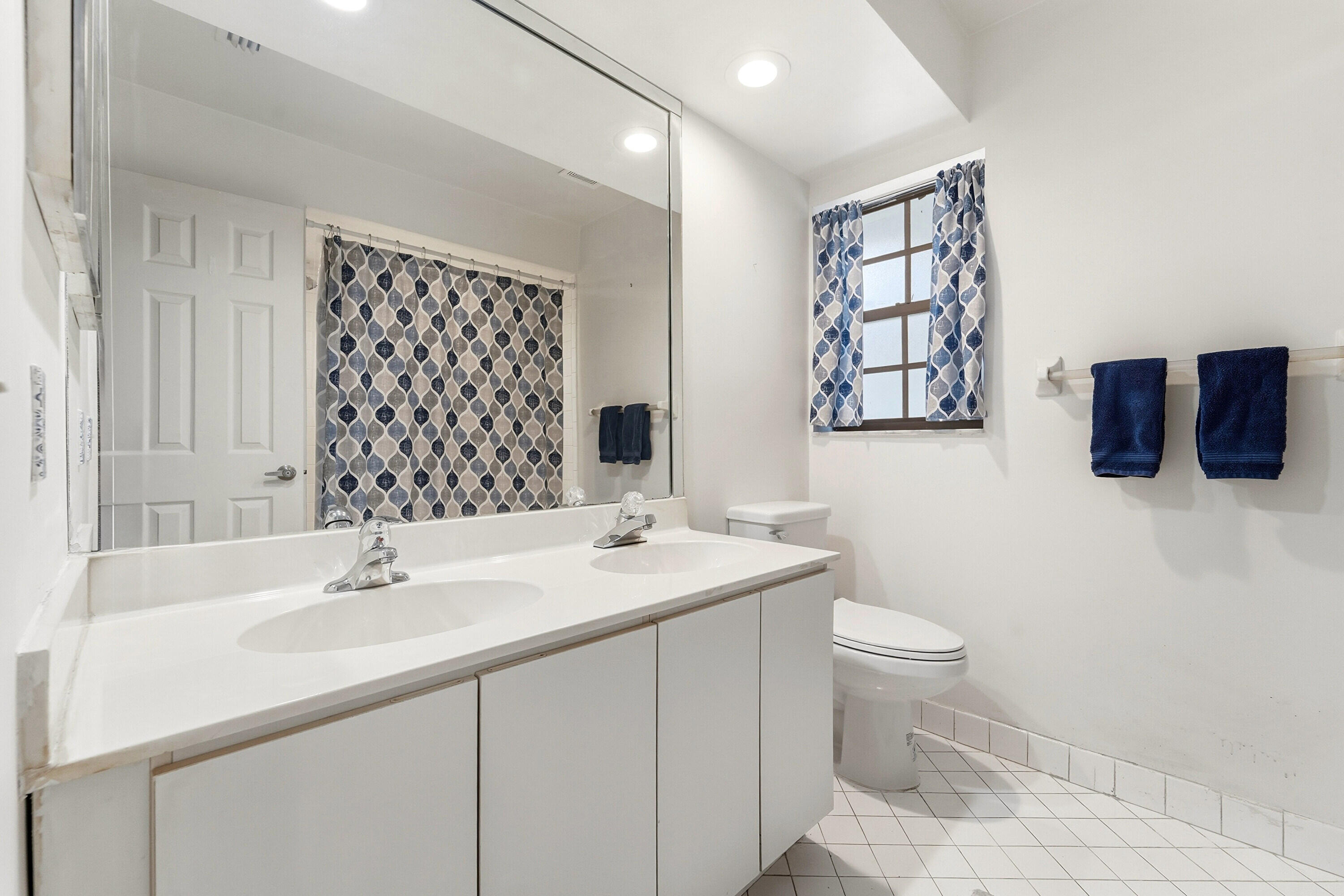 WEST GLEN - Residential