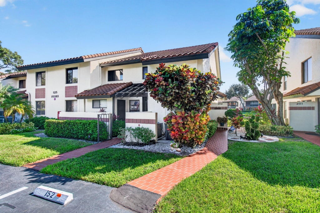 Photo of 10383 S Circle Lake Drive #202, Boynton Beach, FL 33437 (MLS # B26091393)