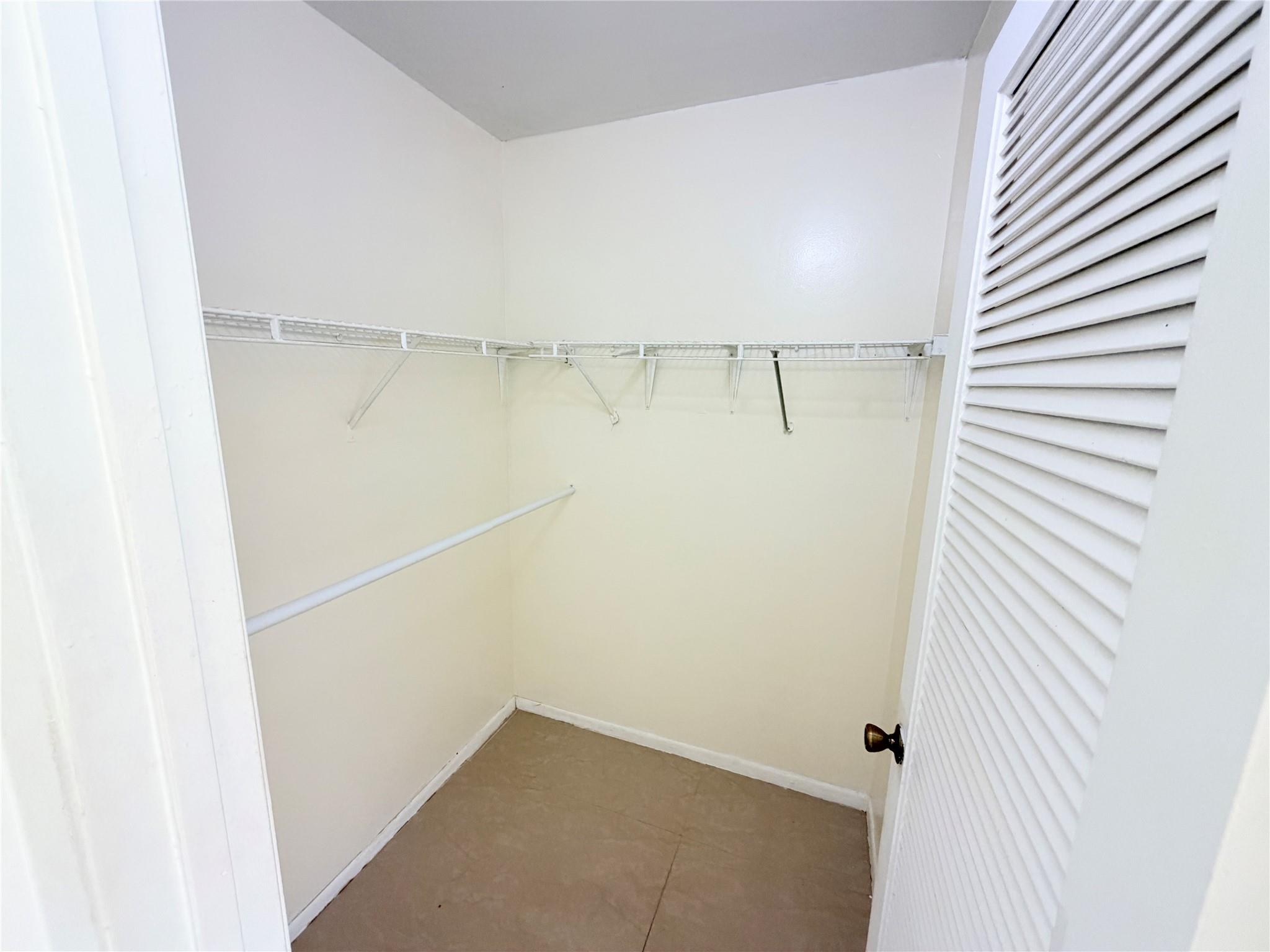 Summer Lake Condo - Residential Lease