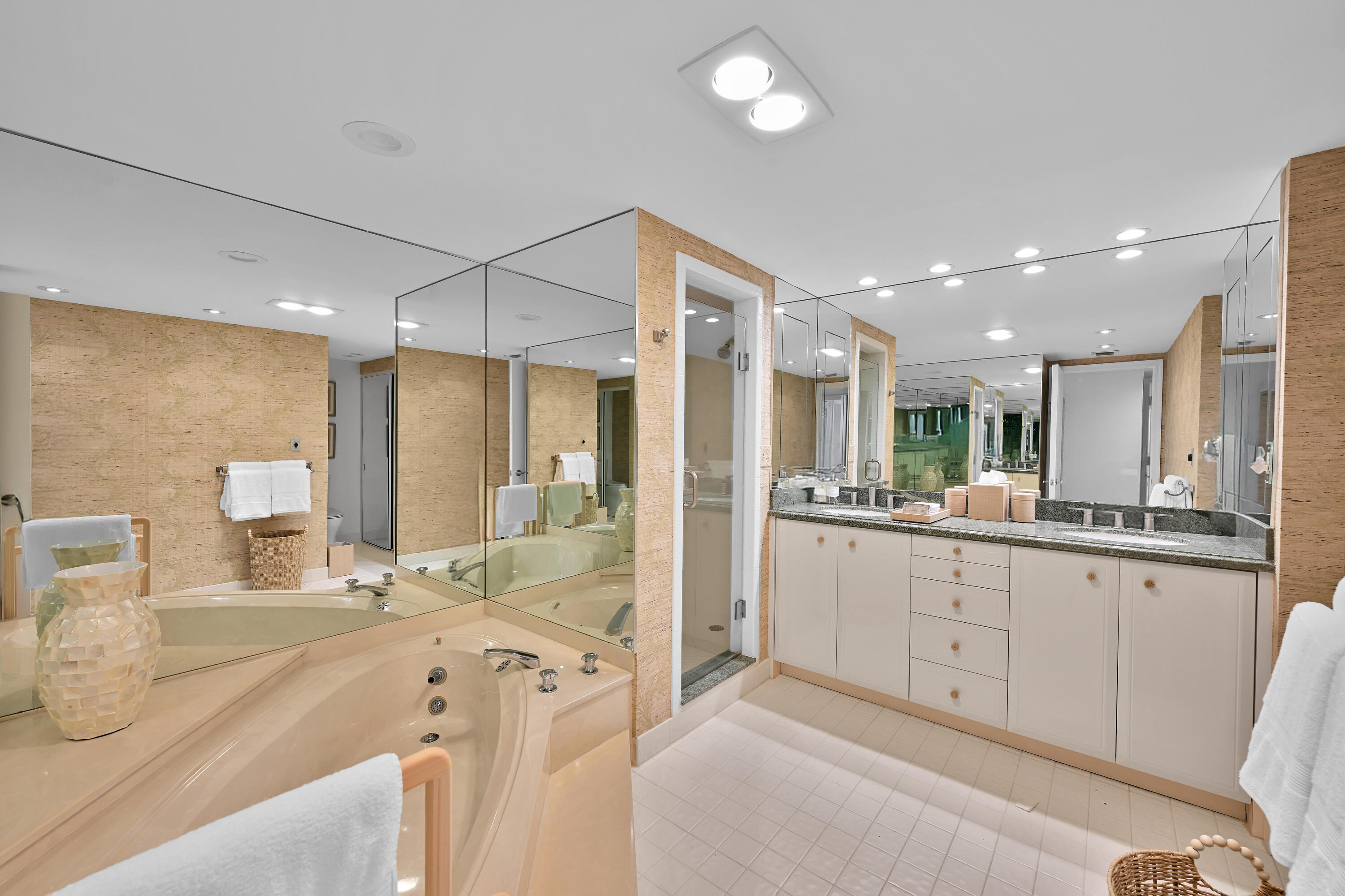 MERIDIAN OF PALM BEACH CONDO - Residential