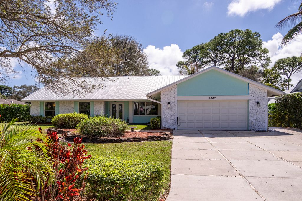 Photo of 6062 Woodlake Road, Jupiter, FL 33458 (MLS # R11169271)