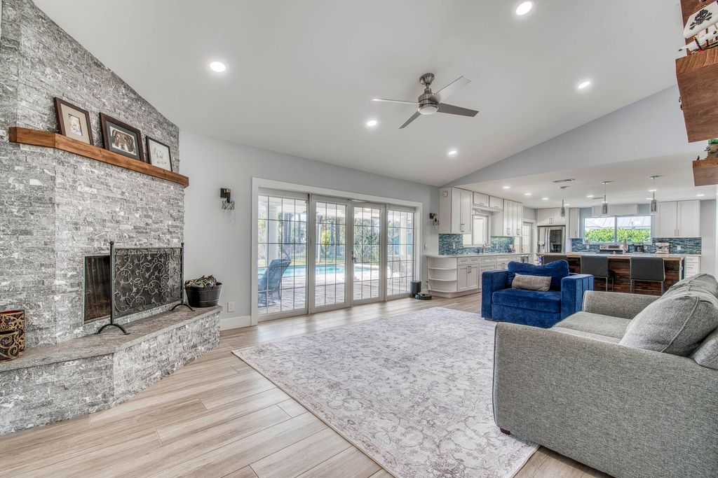 Photo of 6062 Woodlake Road, Jupiter, FL 33458 (MLS # R11169271)