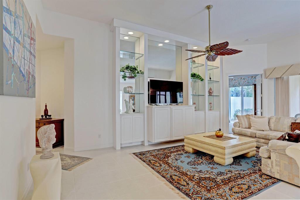 CARLETON OAKS - Residential