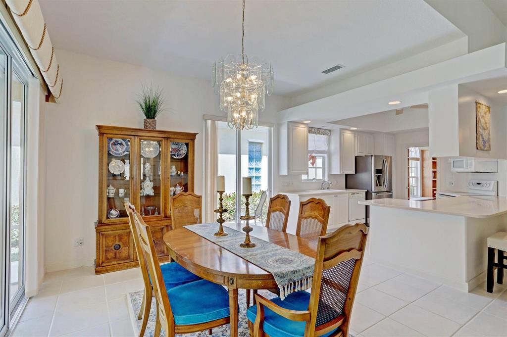 CARLETON OAKS - Residential