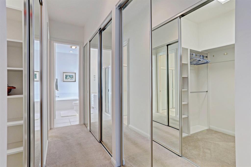 CARLETON OAKS - Residential