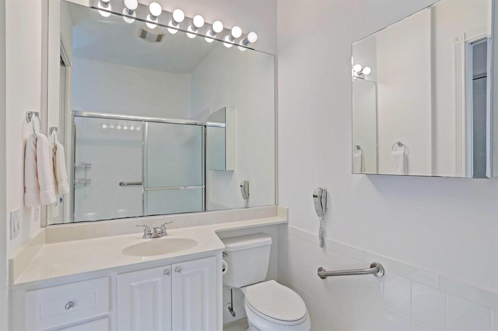 CARLETON OAKS - Residential