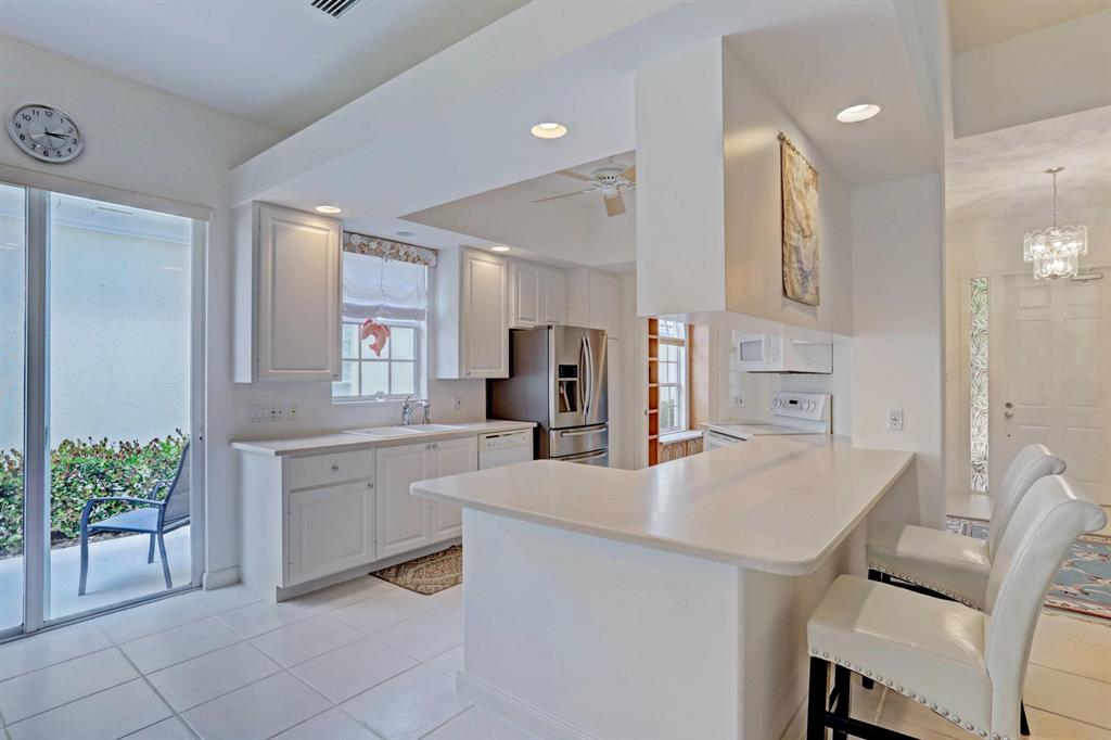 CARLETON OAKS - Residential