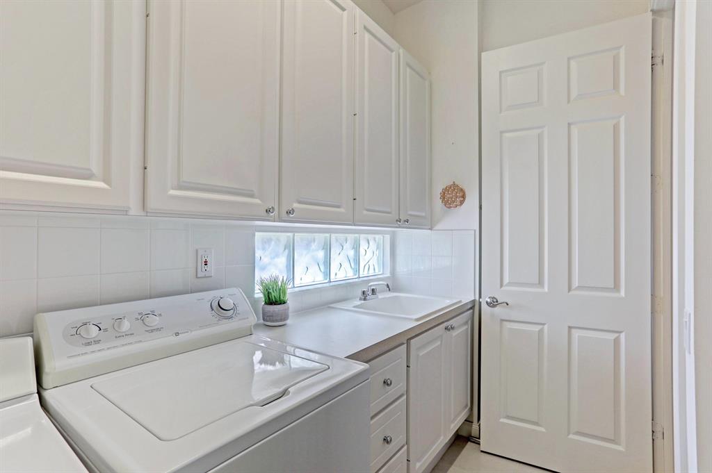 CARLETON OAKS - Residential